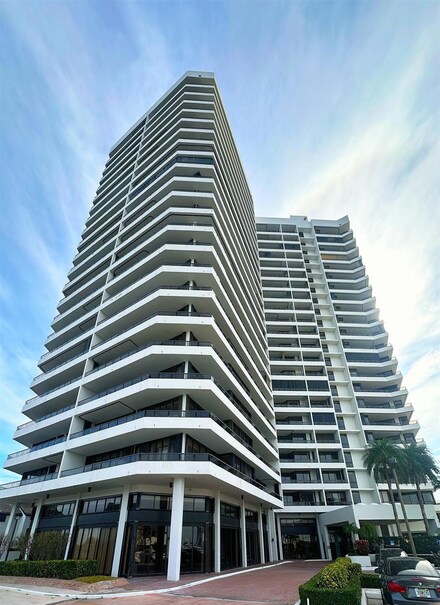 100 Lakeshore Dr Unit 456, North Palm Beach, FL 33408