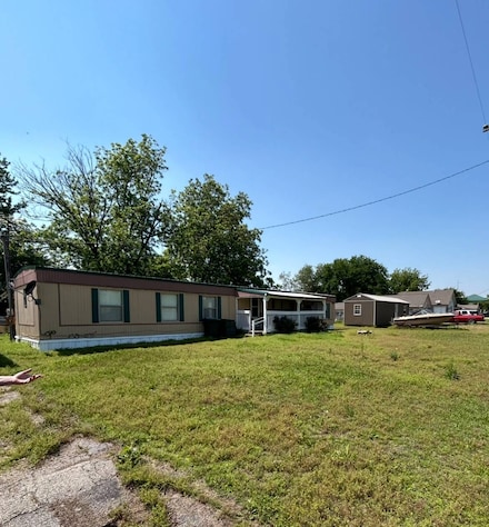 513 N Central St, Billings, OK 74630