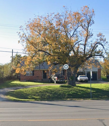 117 N Broadway St, Joshua, TX 76058