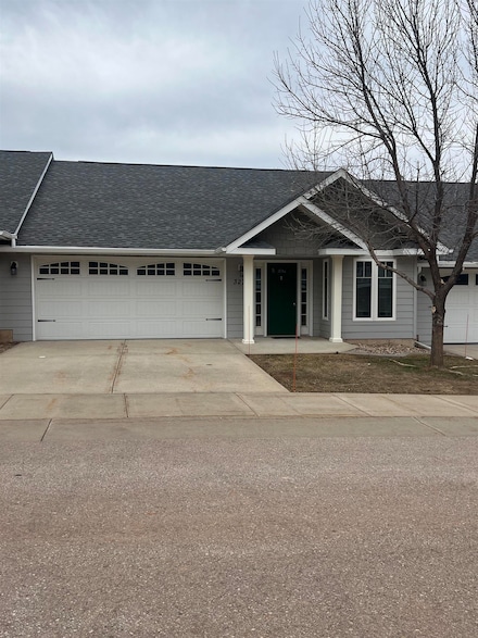 327 Village Ln, Spearfish, SD 57783