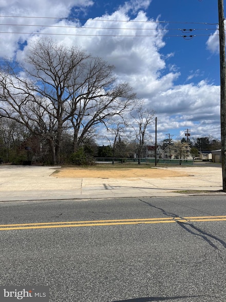 713 S 2nd St, Millville, NJ 08332