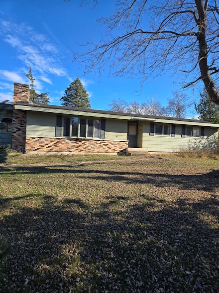 N11612 10th Ave, Necedah, WI 54646