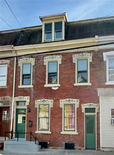 820 W Liberty St, Allentown, PA 18102