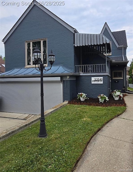 22541 Statler St, Saint Clair Shores, MI 48081