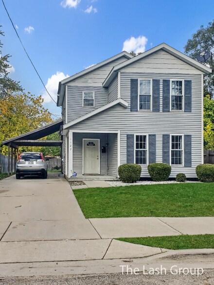 1127 Logan St SE, Grand Rapids, MI 49506