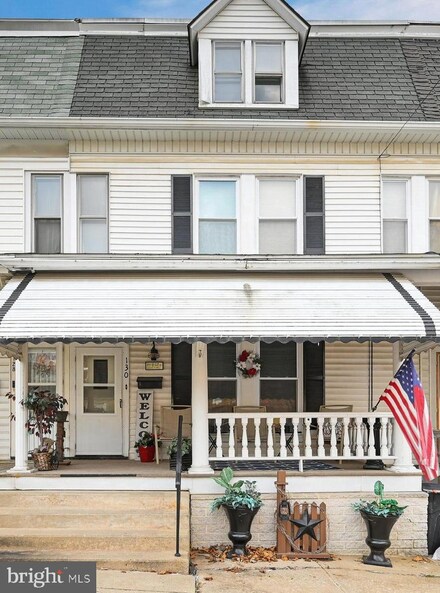 130 N Franklin St, Red Lion, PA 17356