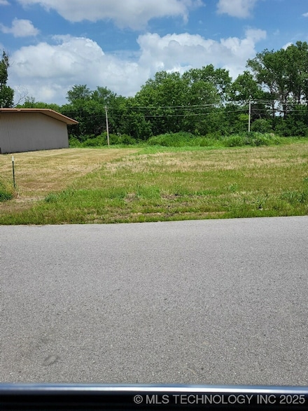 3 N Phillips St, Skiatook, OK 74070