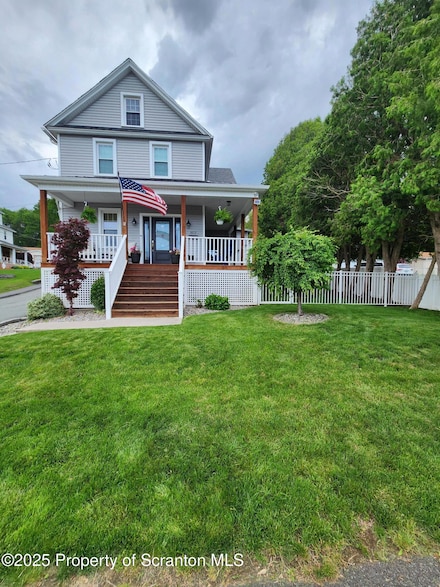 803 1st St, Blakely, PA 18452