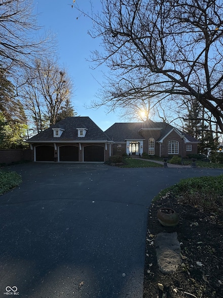 11711 Landings Dr, Indianapolis, IN 46256