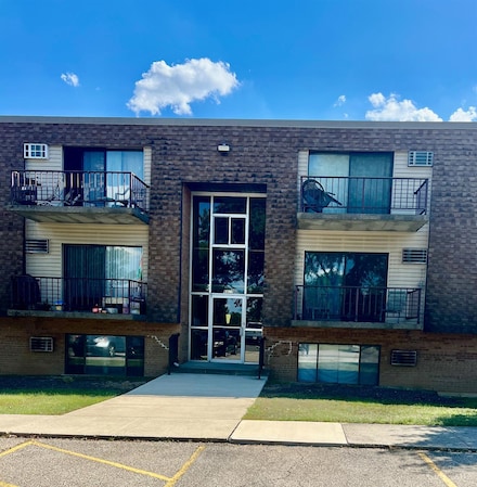 6617 Hearne Rd, Cincinnati, OH 45248