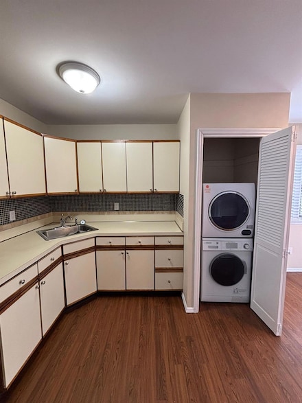 131 Longfellow Ave Unit 1, North Babylon, NY 11703