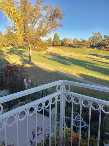 1418 Portofino Dr, Vista, CA 92081