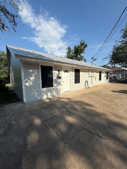 304 E Hickory St Unit B, Kaufman, TX 75142