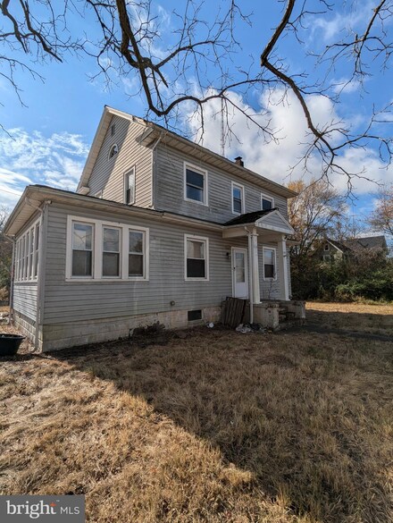 1603 Main St, Port Norris, NJ 08349