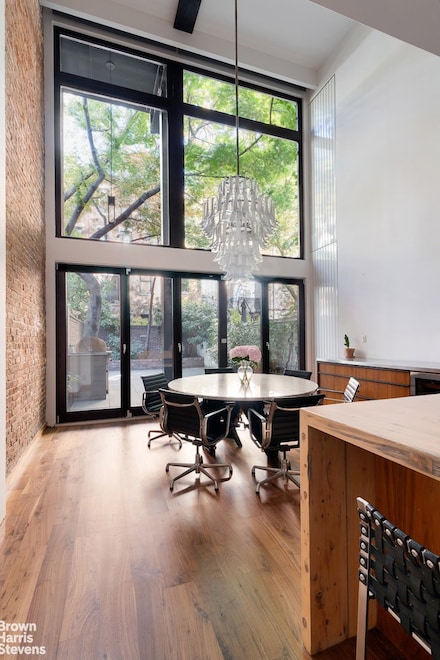 163 W 87th St, New York, NY 10024
