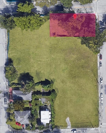 766 NW 13th St, Miami, FL 33136