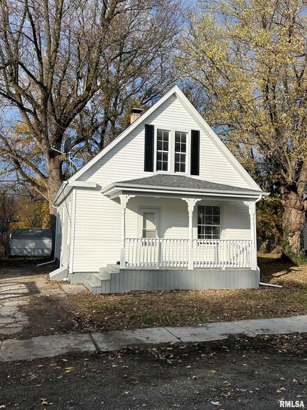 1205 N Poole St, Springfield, IL 62702