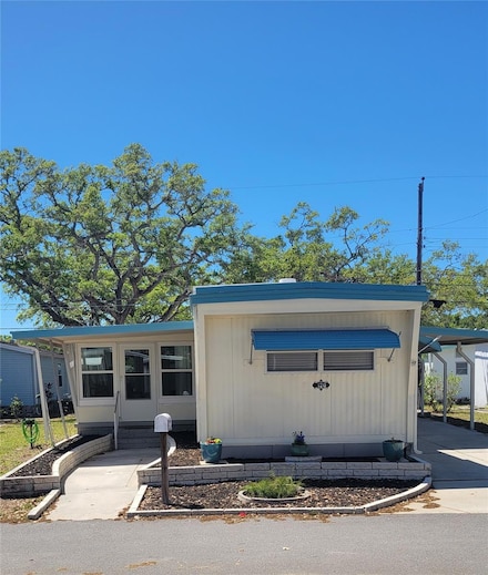 585 Sky Harbor Dr Unit 120, Clearwater, FL 33759