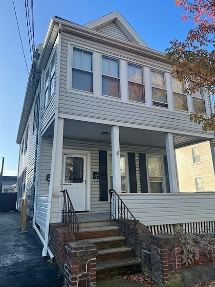 24 Parlin St Unit 1, Everett, MA 02149