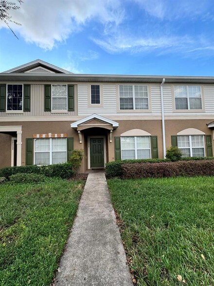 12335 Foxmoor Peak Dr, Riverview, FL 33579