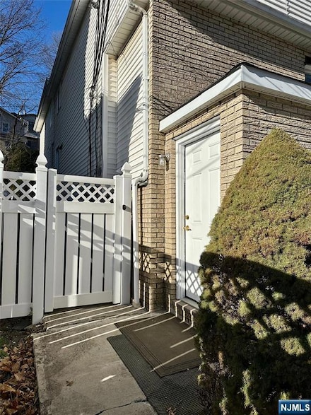 2065 Ellery Ave Unit 2, Fort Lee, NJ 07024