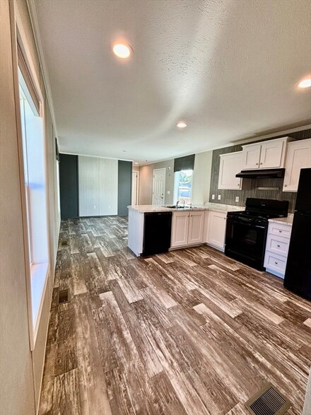 460 Collins St Unit 30A, Attleboro, MA 02703