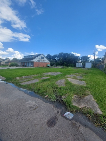 17202 Woodburn Dr, Houston, TX 77049