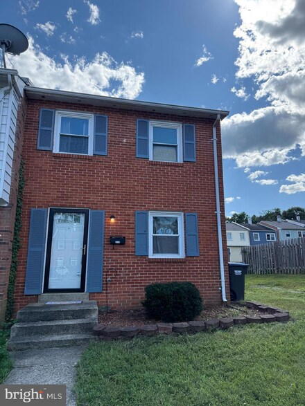 3519 Buffalo Ct, Woodbridge, VA 22193