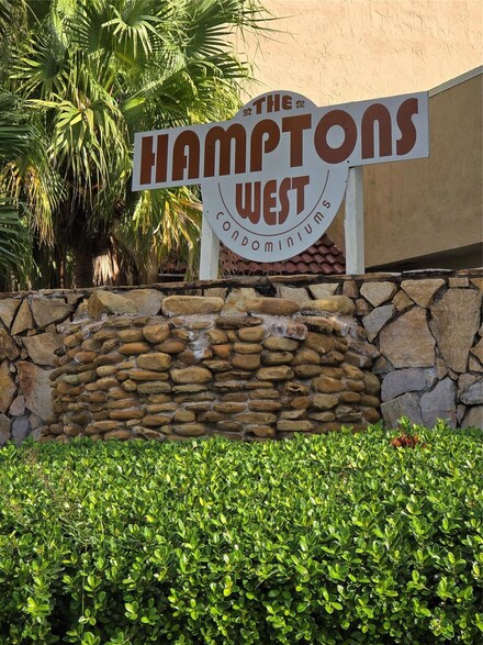 8000 Hampton Blvd Unit 214, North Lauderdale, FL 33068