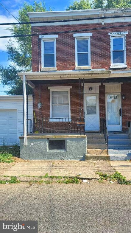 99 Hobart Ave, Trenton, NJ 08629