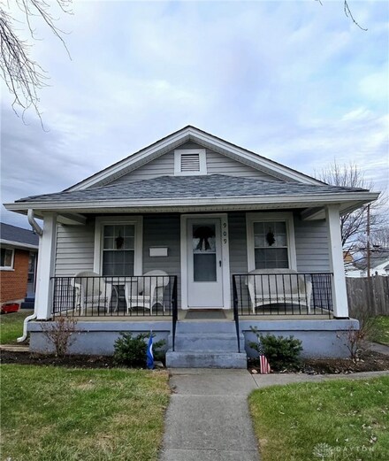 909 Weng Ave, Dayton, OH 45420