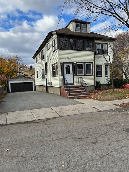 27 Vincent Ave Unit 2, Belmont, MA 02478