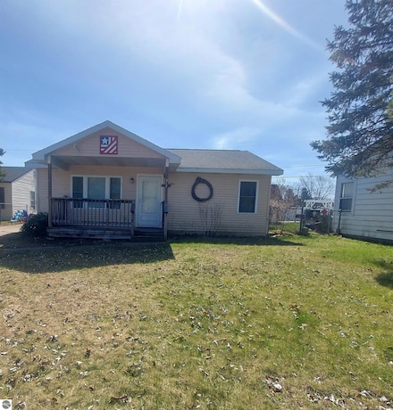 317 State St SW, Oscoda, MI 48750