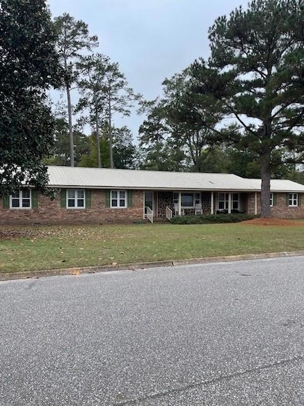 502 Inlet Rd, Eufaula, AL 36027