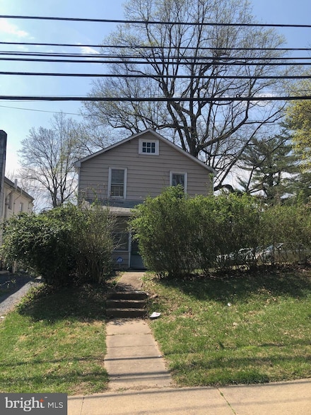 317 New London Rd, Newark, DE 19711