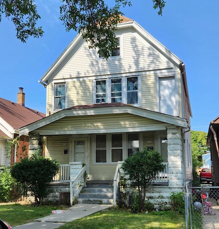 4047 N 19th St Unit 4049, Milwaukee, WI 53209