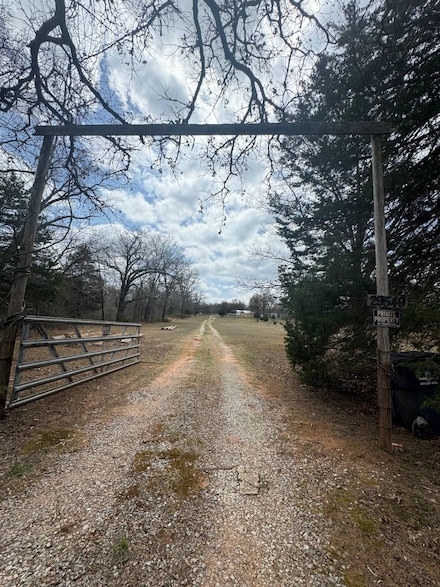 29549 Avoca Rd, Wanette, OK 74878