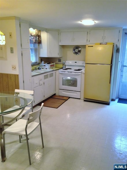 150 6th St Unit 3, Fairview, NJ 07022