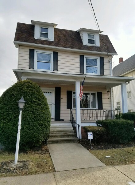 48 2nd Ave, Kingston, PA 18704