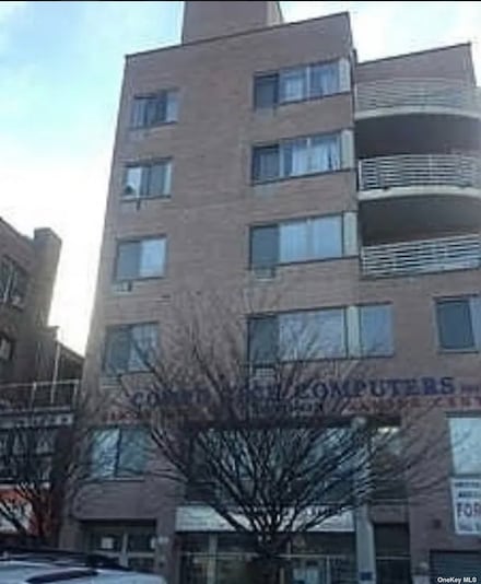 40-24 76th St Unit 4A, Elmhurst, NY 11373