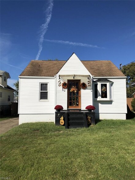 121 Bird Way, Weirton, WV 26062