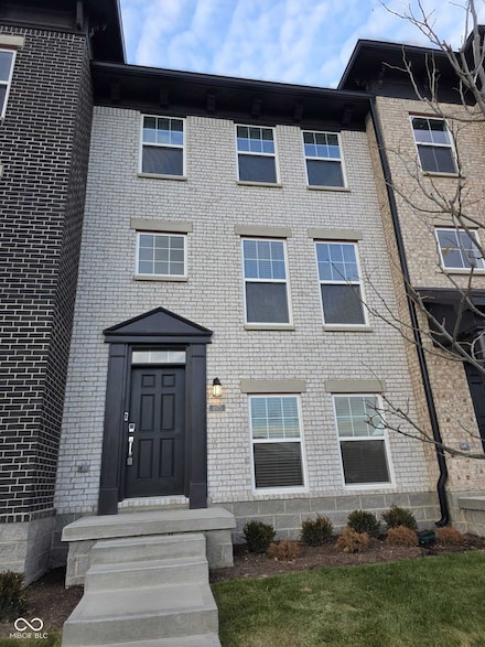 4875 Gilet Dr, Noblesville, IN 46062