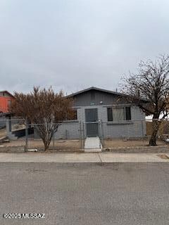 284 E Edward St, Nogales, AZ 85621