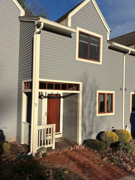 71 Spinnaker Way, Portsmouth, NH 03801