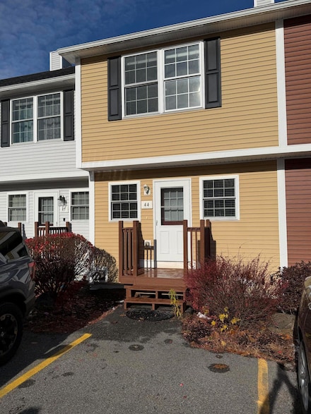 44 River Village Dr Unit 44, Milford, ME 04461