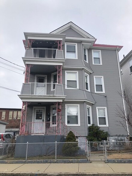 104 Almy St, Fall River, MA 02720