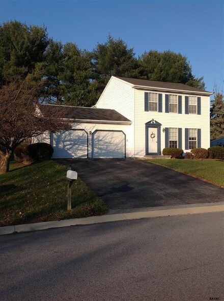 723 St. Johns Place, Dallastown, PA 17313
