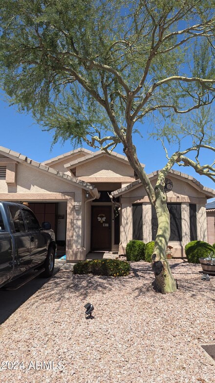 6664 W Rose Garden Ln, Glendale, AZ 85308