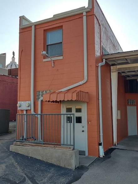 1 N Main St, Washington, PA 15301