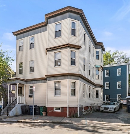 175 River St Unit 3, Cambridge, MA 02139